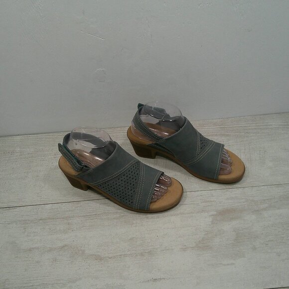 Clarks Collection Emily2 Mist Block Blue Grey Suede Nubuck Heel Sandals Size 7M - Picture 3 of 13